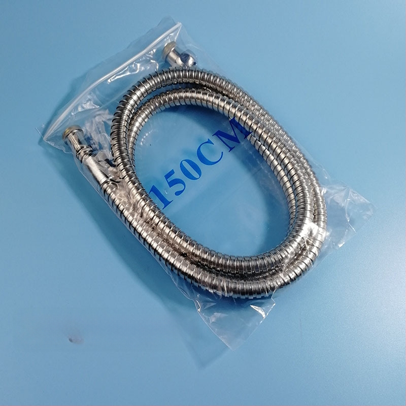 Dušo žarna iš nerūdijančiojo plieno lydinio su vario šerdimi, modelis Geying 0024, nominalus slėgis 1.0 MPa, darbinė temperatūra 0–90°C