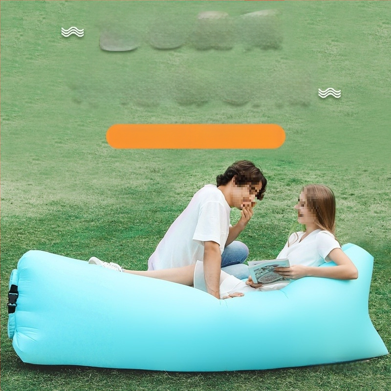 Väliskasutuseks kaasaskantav kokkupandav õhupuhutav diivanvoodi; polüestri pind; kaal 0,8 kg; maksimaalne koormus 150 kg