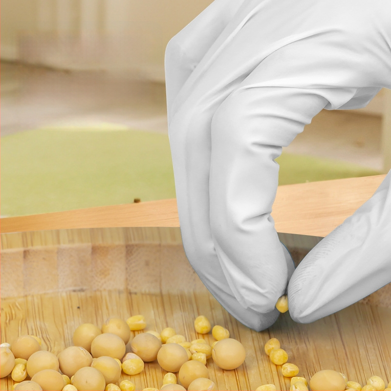 Maisto kokybės vienkartinės nitrilo pirštinės, riebalams atsparios ir neslystančios, 0,1–0,2 mm