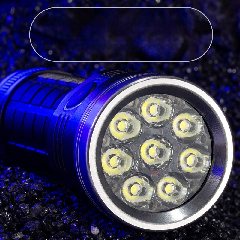 Rankinis LED žibintas kempingui lauke: 25W, 1600lm, nuotolis 50–100 m, aliuminio lydinio korpusas