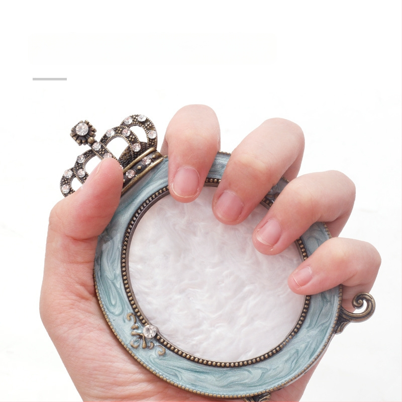 Karūnos nagų ekspozicijos rėmas – plastikas + nerūdijantis plienas, 45 g, Yiwu kilmė