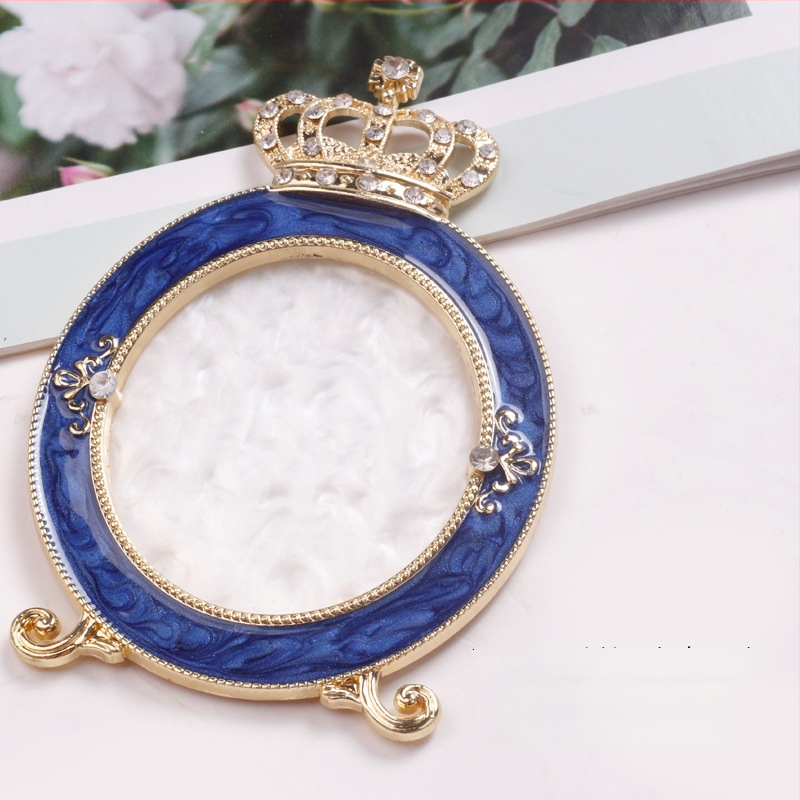 Karūnos nagų ekspozicijos rėmas – plastikas + nerūdijantis plienas, 45 g, Yiwu kilmė