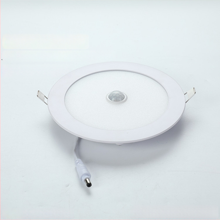 LED laevalgustus PIR-sensoriga, alumiiniumkorpus, 85–265V, 80 000 tundi tööiga, energiasäästlikkuse klass 5