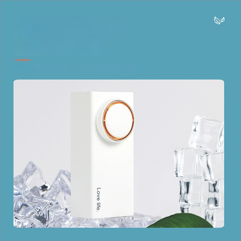 Mobiilne USB õhu puhasti aktiivsüsi ja osooniga koduseks deodoriseerimiseks ja steriliseerimiseks; madal müratase alla 36 dB; õhuvool 50 m³/h; sobib kuni 10 m² suurustele ruumidele