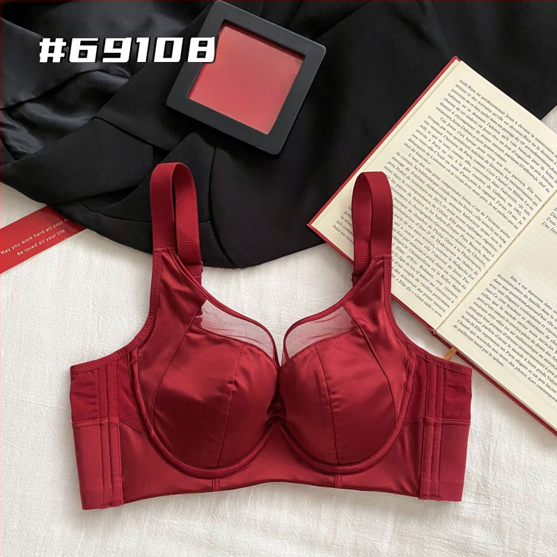 Nailoninis liemenėlės komplektas, pilnos taurės, plonai formuoti puodeliai, fiksuoti pečių dirželiai, užpakalinė keturių eilučių užtrauktukas