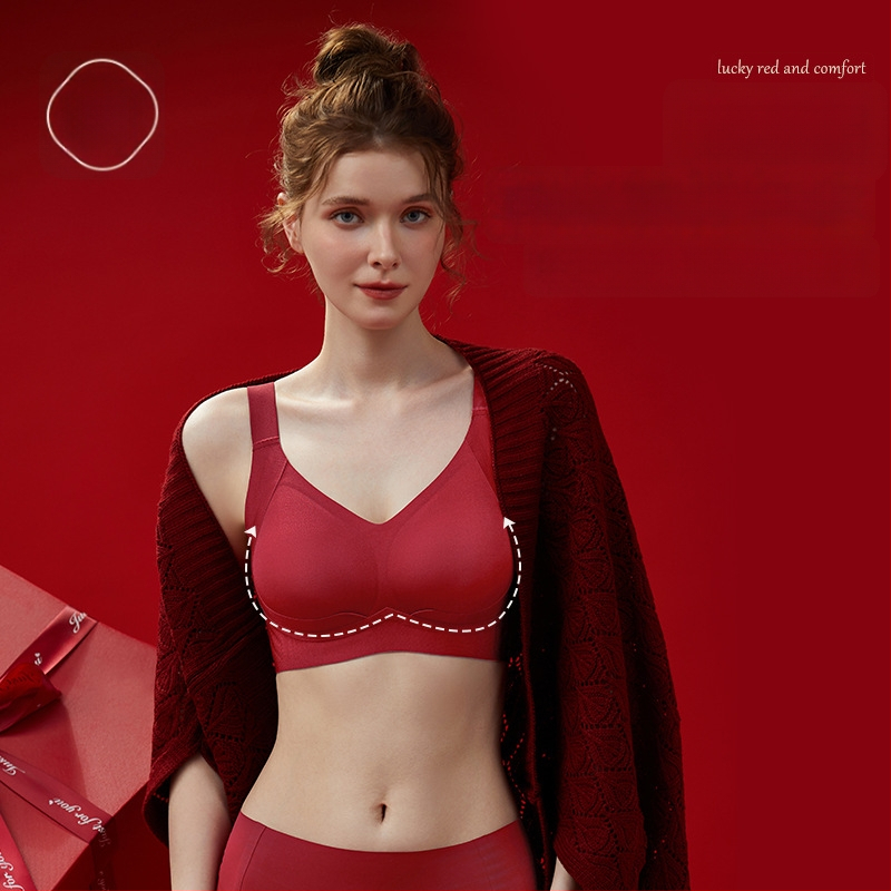 Rinnahoidete komplekt 3/4 kausiga, õhuke vormitud kauss, tagant neli konksu rida, nailon