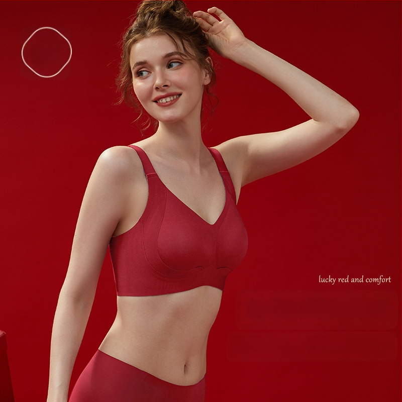 Rinnahoidete komplekt 3/4 kausiga, õhuke vormitud kauss, tagant neli konksu rida, nailon