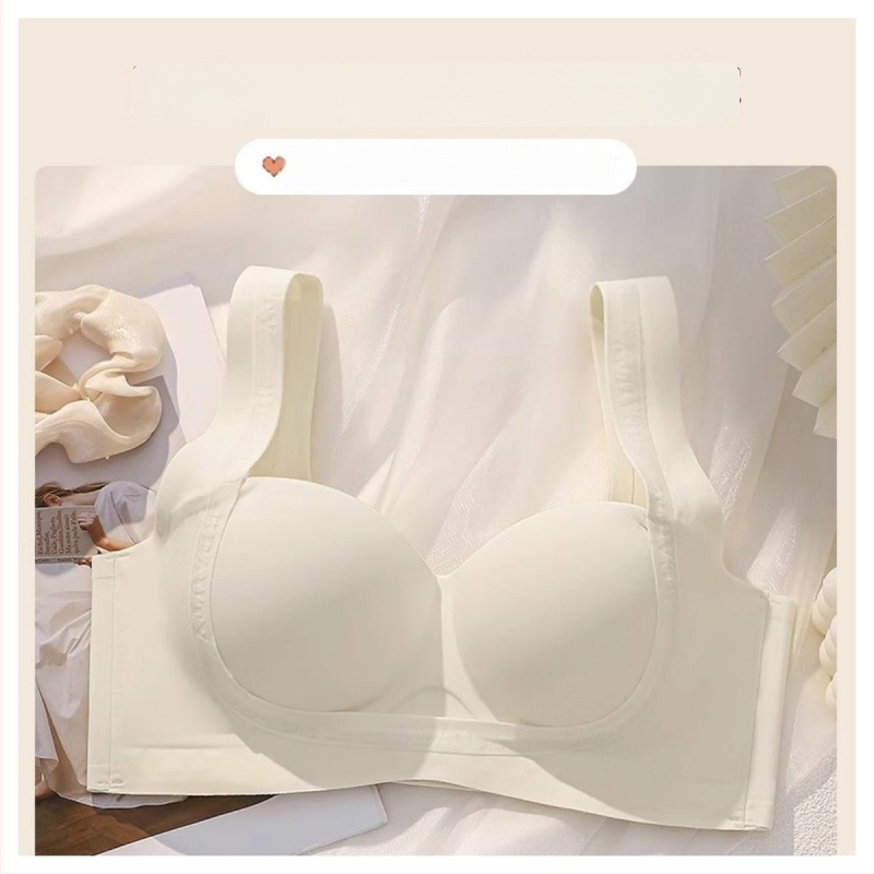 Be laidų poliesterio liemenėlė mažam biustui – plonos formuojančios kaušelius, fiksuoti dvigubi petys, nugaros užsegimas su keturiais kabliukais, patogus stilius.