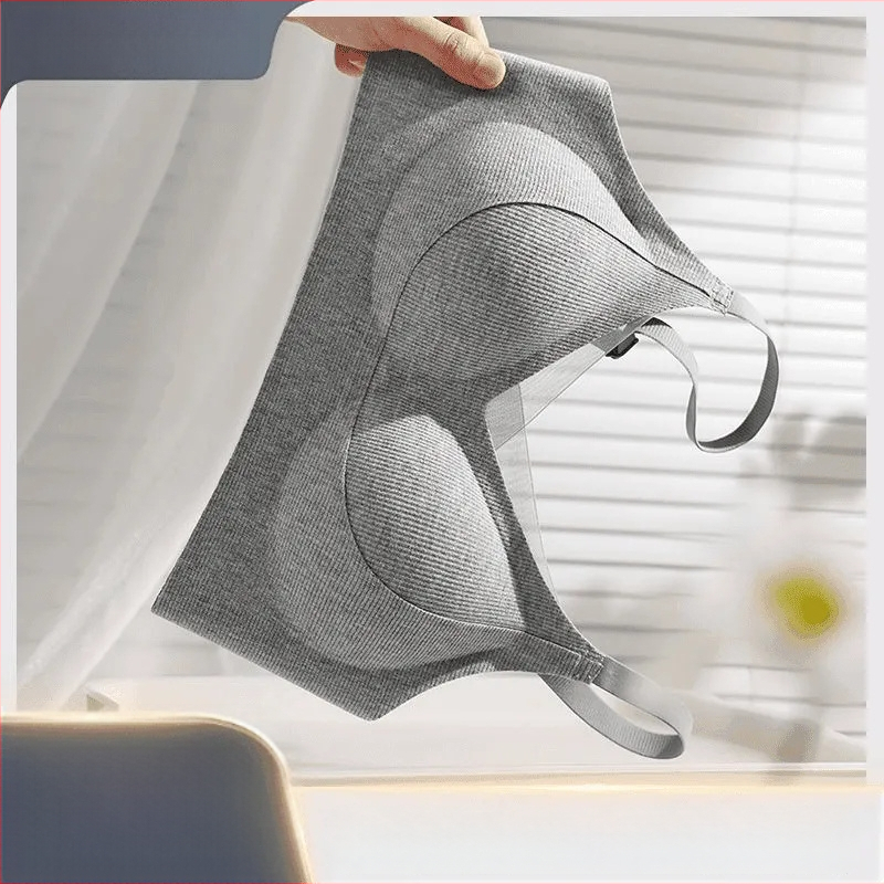 Moteriška be siūlių liemenėlė su pilnomis taurėmis, fiksuotos dvigubos petnešėlės, užpakalinė užsegimo su keturiais kabliukais, nailoninis audinys, kvėpuojantis ir patogus