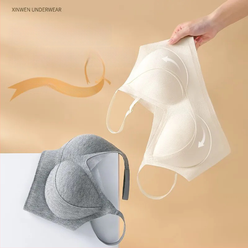 Moteriška be siūlių liemenėlė su pilnomis taurėmis, fiksuotos dvigubos petnešėlės, užpakalinė užsegimo su keturiais kabliukais, nailoninis audinys, kvėpuojantis ir patogus