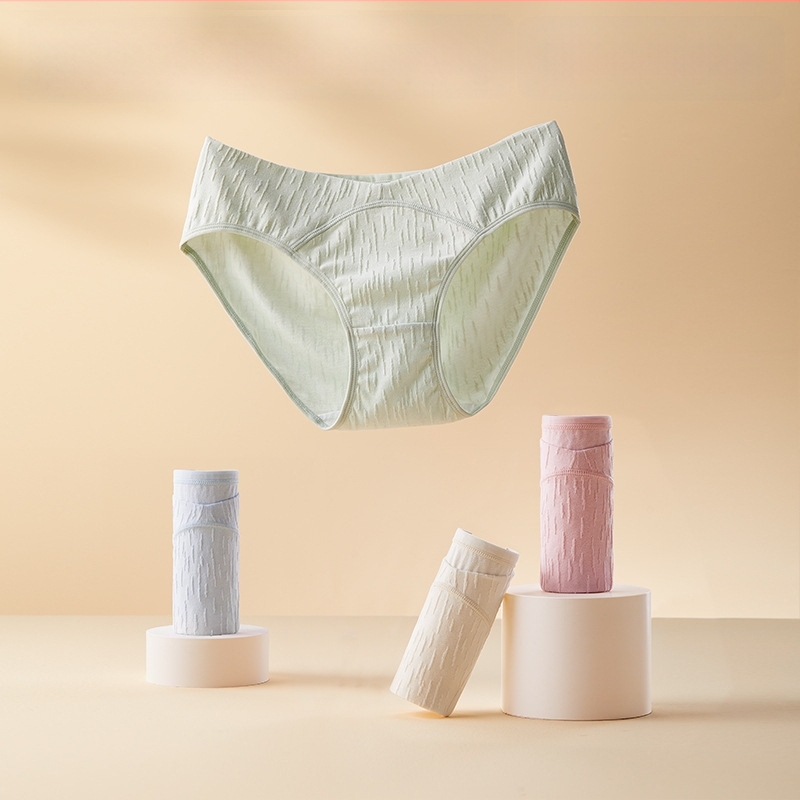 Nėščiųjų apatiniai visiems nėštumo etapams – žemas liemuo, antibakterinis medvilnės mišinys 90–95%, tinkami visoms sezonoms