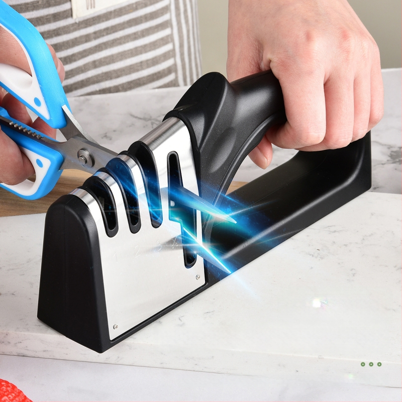 Keturi viename rankinis peilių aštrintuvas virtuvei su volframo plienu, keramikinėmis dalimis, ABS plastiku ir TPR rankenėle