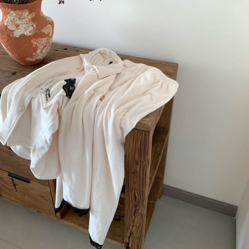 Island Velvet pidžaama komplekt prantsuse stiilis pitsiga, pikkade varrukatega, püksid