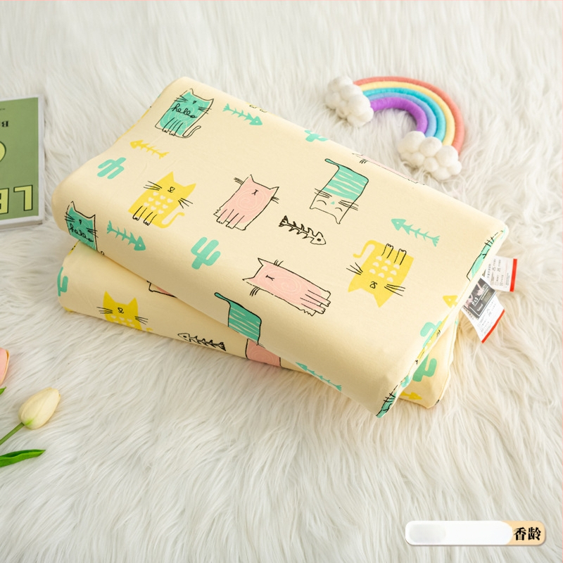 Laste latexpadi ristkülikukujulise vormiga, puhta puuvillase südamikuga ja loodusliku lateksi sisalduse 90% ja rohkem