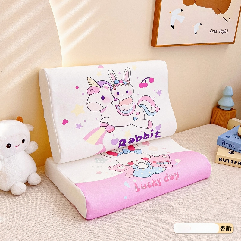 Laste latexpadi ristkülikukujulise vormiga, puhta puuvillase südamikuga ja loodusliku lateksi sisalduse 90% ja rohkem