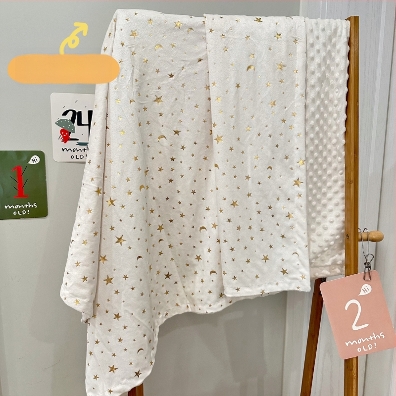 Laste tekk loomamustriga, 3–8 aastat vanuses, kevad-suvi-sügis