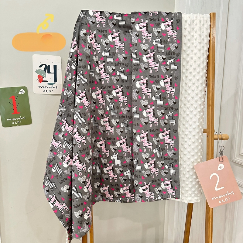 Laste tekk loomamustriga, 3–8 aastat vanuses, kevad-suvi-sügis