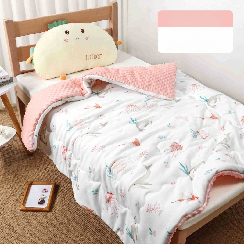 Kūdikių pledas su megztu medvilniniu audiniu ir Poliesterio įdaru, animacinio stiliaus, pavasaris–ruduo, tinkamas iki 6 metų amžiaus, svoris 0,55–1,0 kg