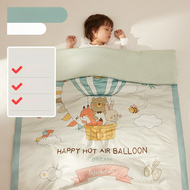 Kūdiklių pledas su poliesterio užpildais, megzta medvilnė audinys, svoris 0,55–1,0 kg, pavasario ir rudens sezonoms, tinkamas 1–2 metų vaikams