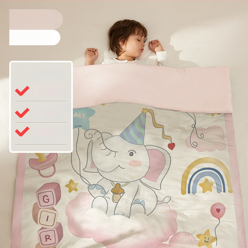 Kūdiklių pledas su poliesterio užpildais, megzta medvilnė audinys, svoris 0,55–1,0 kg, pavasario ir rudens sezonoms, tinkamas 1–2 metų vaikams