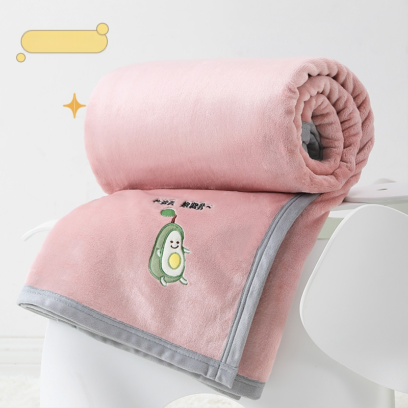 Flanelinė antklodė su logotipo siuvimu, 300–500 g svoris, tinkama visiems metų laikams, vaikams nuo 6 iki 12 metų