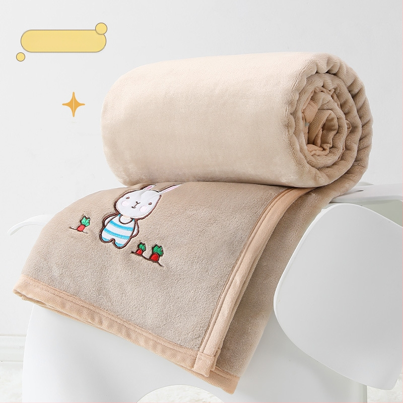 Flanelinė antklodė su logotipo siuvimu, 300–500 g svoris, tinkama visiems metų laikams, vaikams nuo 6 iki 12 metų