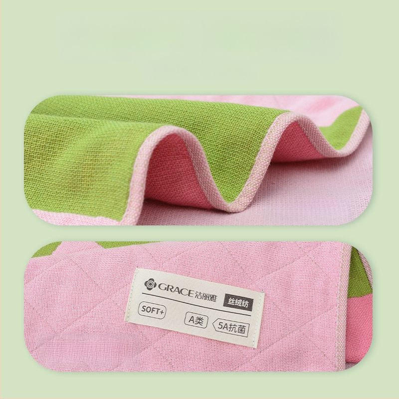 Kūdikio trių sluoksnių marle rankšluostis, 50% medvilnė / 50% viskozė, 32 siūlai, kraštų siuvimas, 200–300 g