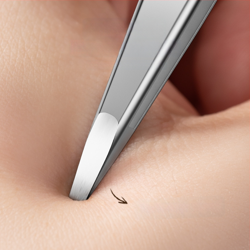 Nilia juodųjų inkliuzų žnyplės – aukšta precizija, nerūdijantis plienas, saugus įrankis poroms ir antakiams salone