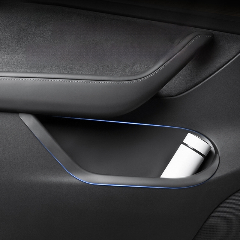 Tesla Model Y/3 prietaisų skydelio saugyklos dėžutė — Plastikas, Vandeniui atspari, Slėgiui atspari, Su rankena