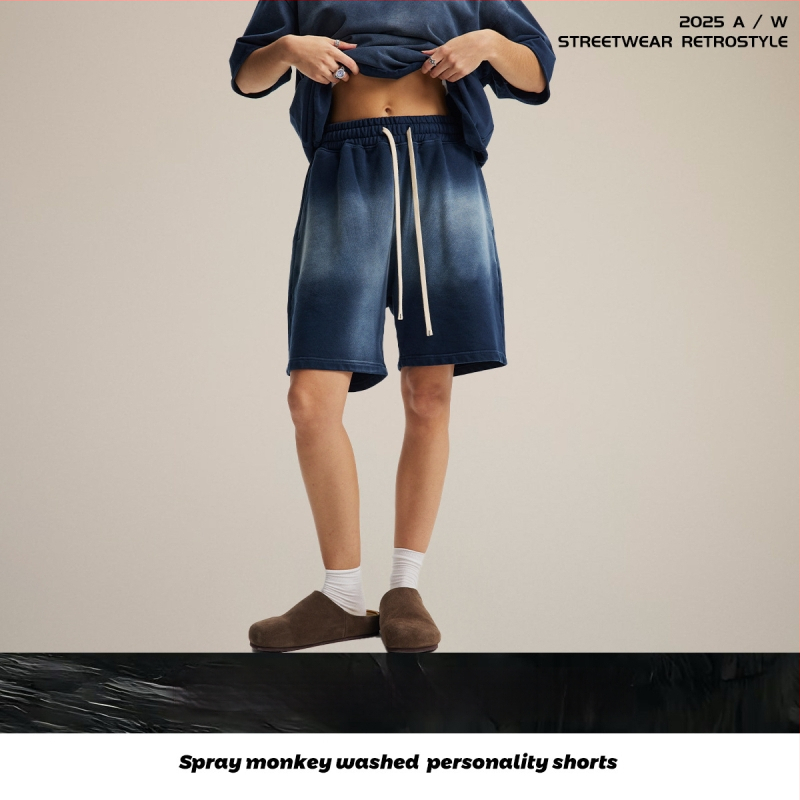 Vīriešu šorti no 100% kokvilnas, brīvās piegriezums, spray-dye mazgāšanas efekts retro izskatam, elastīgā josta (Pavasaris 2025)