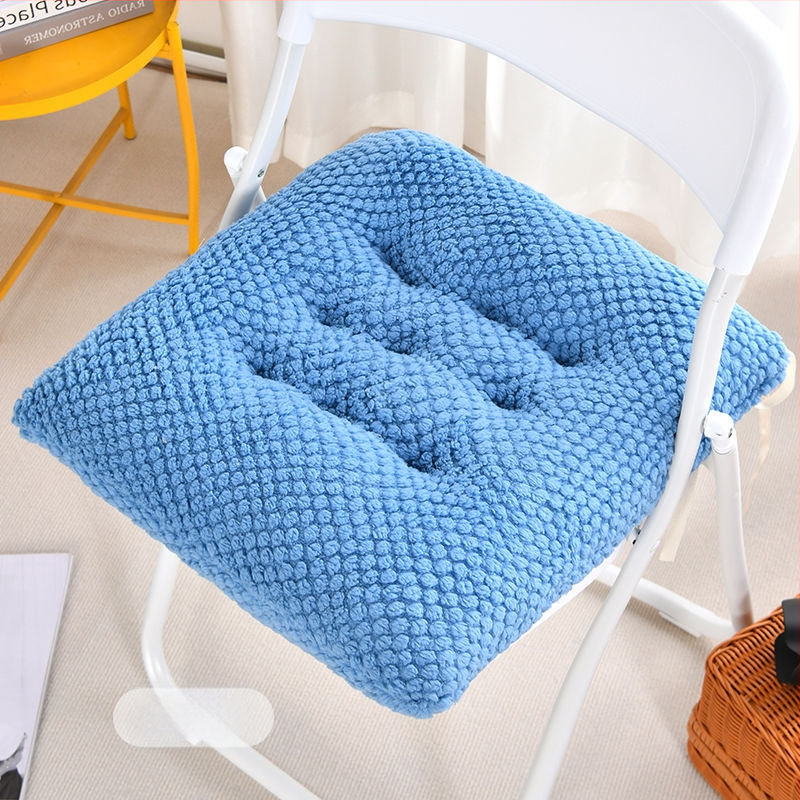 Tooli istmepadi, plüüsmaterjalist, täidis EPE, koomiksi motiiv, moodsas minimalistlik stiil, sobib elutoa, magamistuba, studij ja kontor jaoks