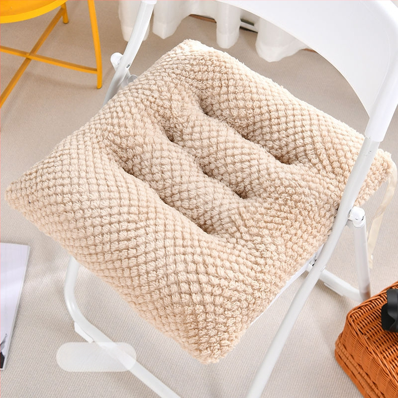 Tooli istmepadi, plüüsmaterjalist, täidis EPE, koomiksi motiiv, moodsas minimalistlik stiil, sobib elutoa, magamistuba, studij ja kontor jaoks