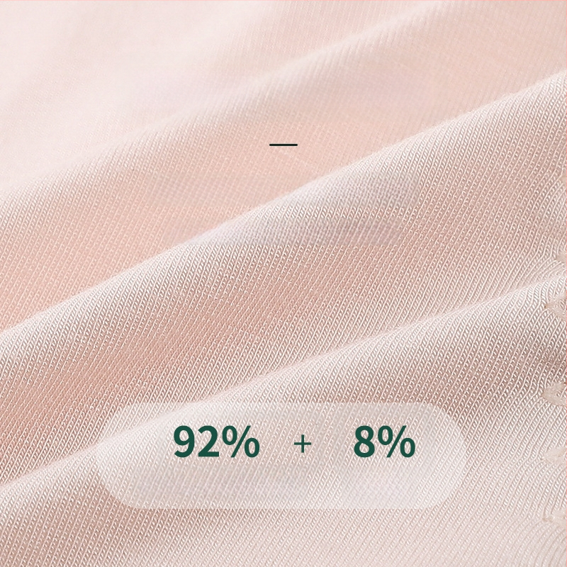 Moteriškos modalinius menstruacinius apatinius su nuotėkio apsauga, vidutinio juosmens, kvėpuojančios, drėgmę sugeriančios, odai malonios; tarpklotė medvilninė 92%, pagrindinis audinys modal (regeneruota celulozė 90%)