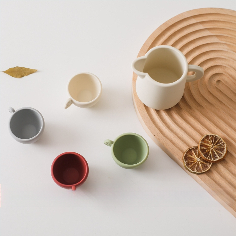 Vaikų silikono arbatų rinkinys – vaidybos virtuvės žaislas, 4-6 metų, silikono medžiaga, lavina rankų-akių koordinaciją ir vaizduotę