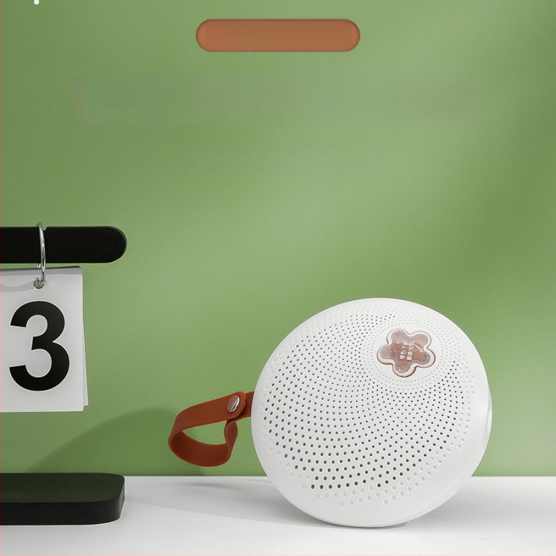 Kompakta mājas mitruma noņemšanas iekārta, modelis K-5, 20W, 220V, 1 L tvertne, mitruma noņemšana līdz 1 L/h, piemērots guļamistabai un garderobei