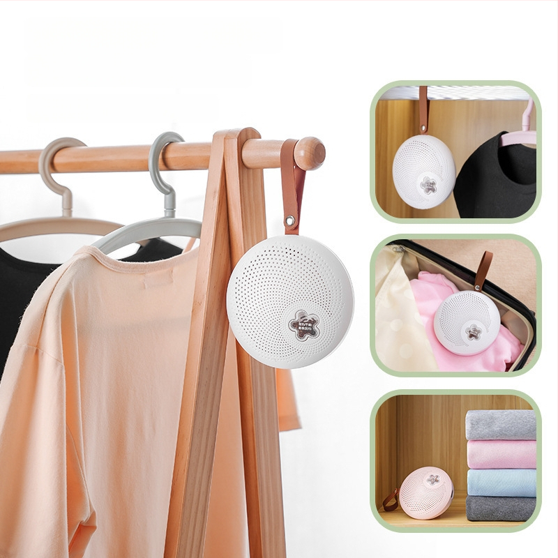 Kompakta mājas mitruma noņemšanas iekārta, modelis K-5, 20W, 220V, 1 L tvertne, mitruma noņemšana līdz 1 L/h, piemērots guļamistabai un garderobei