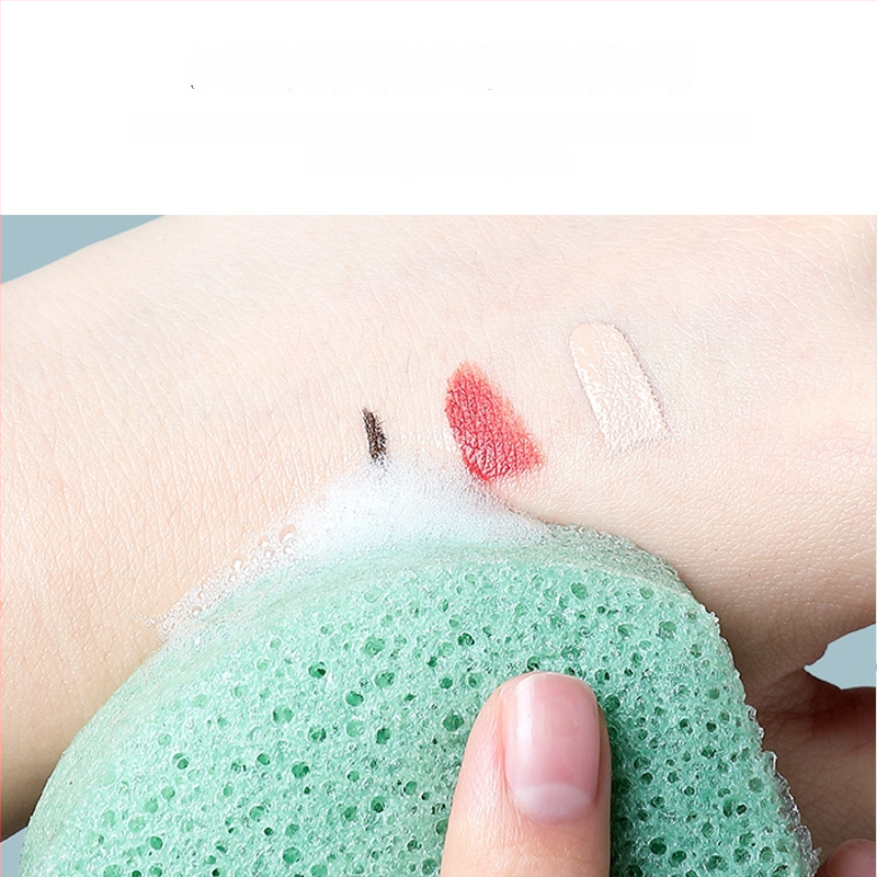 Daiso konjaka sejas attīrīšanas sūklis – dabīgs konjaks, eksfoliējošs efekts