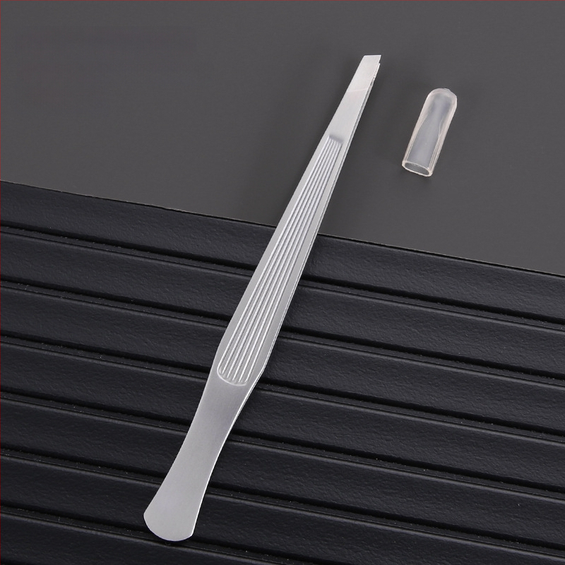 Nerūsējošā tērauda uzacu knaibles – precīzs uzacu veidošanas instruments