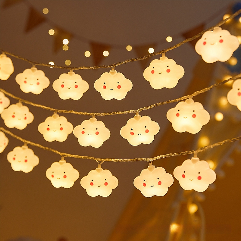 LED virvė su žvaigždėm, debesimis ir vaivorykštės formomis (IP43 apsauga; baterijų dėžutės maitinimas; 10–100 LED diodų; reguliuojamas šviesos intensyvumas; rankinis valdymas)