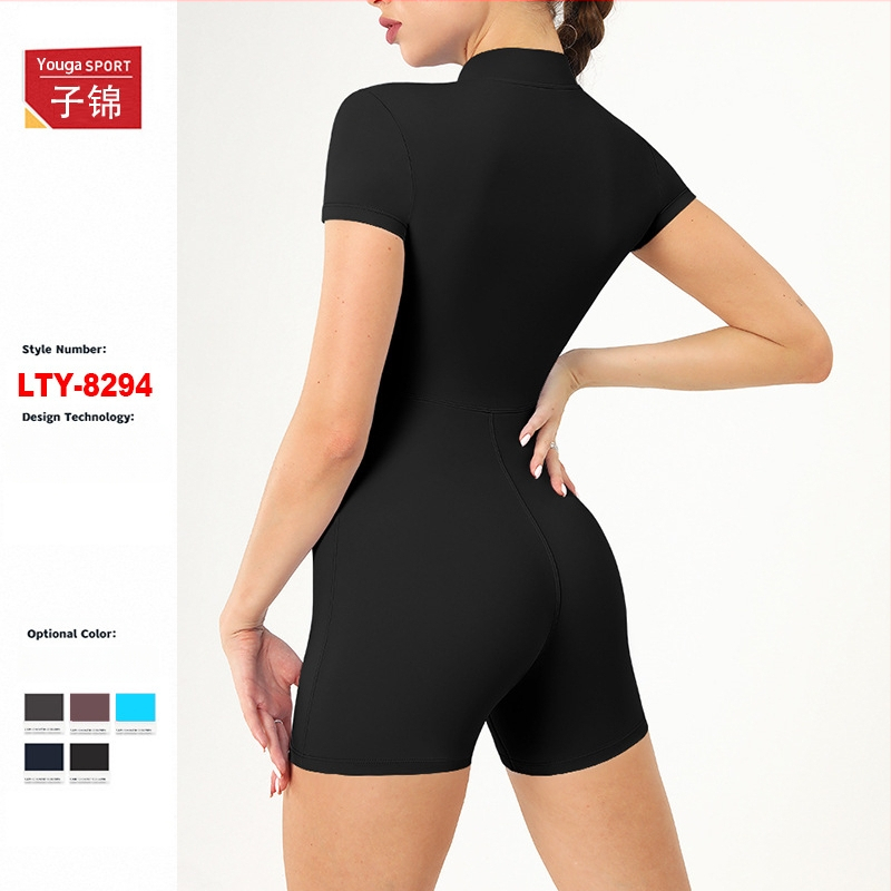 Moteriška trumpomis rankovėmis užtrauktukas jogos kombinezonas su šortais (Super elastinis, kvėpuojantis, plonas; audinys: nailonas debesų panašumo audinys; 75% nailonas, 25% spandeks; Trumpomis rankovėmis; Tinka bėgiojimui, fitnesui, dviračiu, šokiui)
