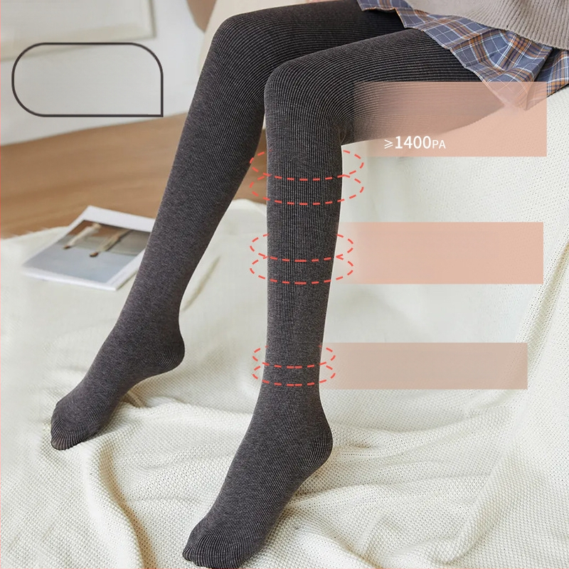 Moteriški vertikalūs dryžiai pavasario-rudens laikotarpiui, su kojomis, medvilnės mišinio, fleece įdėklas, raukštas mezgimas, vienas gabalas