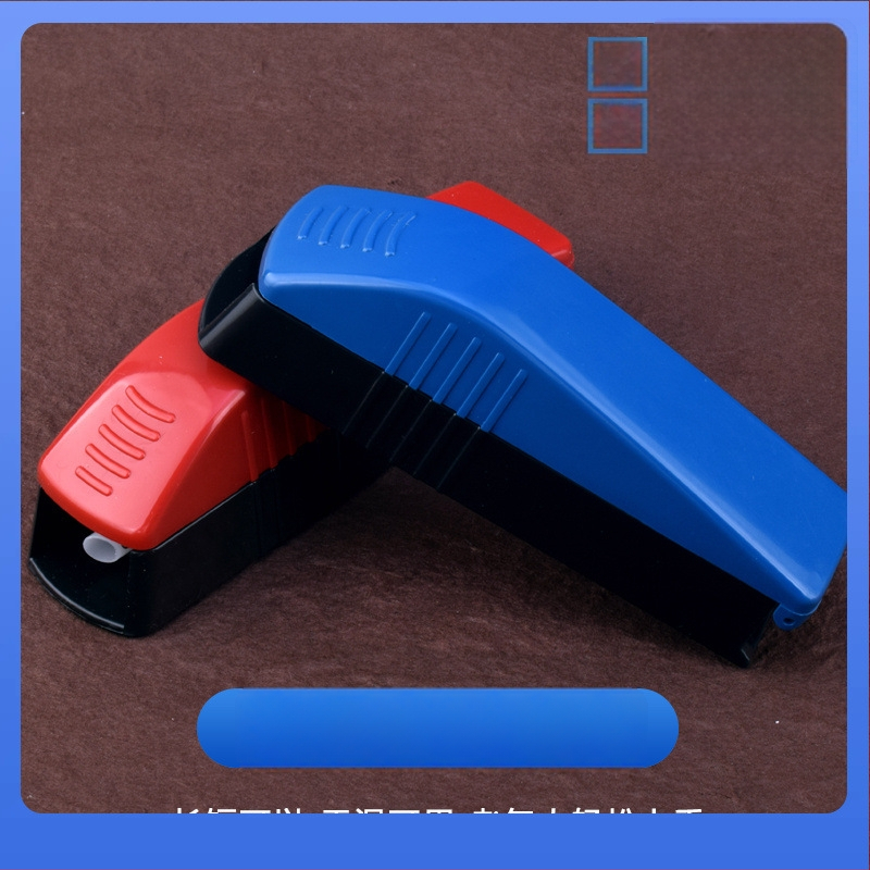 Cigarečių sukimavimo mašina – derva ir metalo konstrukcija