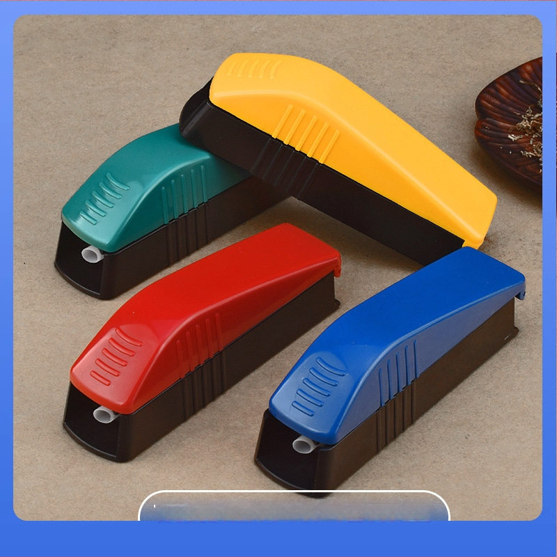 Cigarečių sukimavimo mašina – derva ir metalo konstrukcija