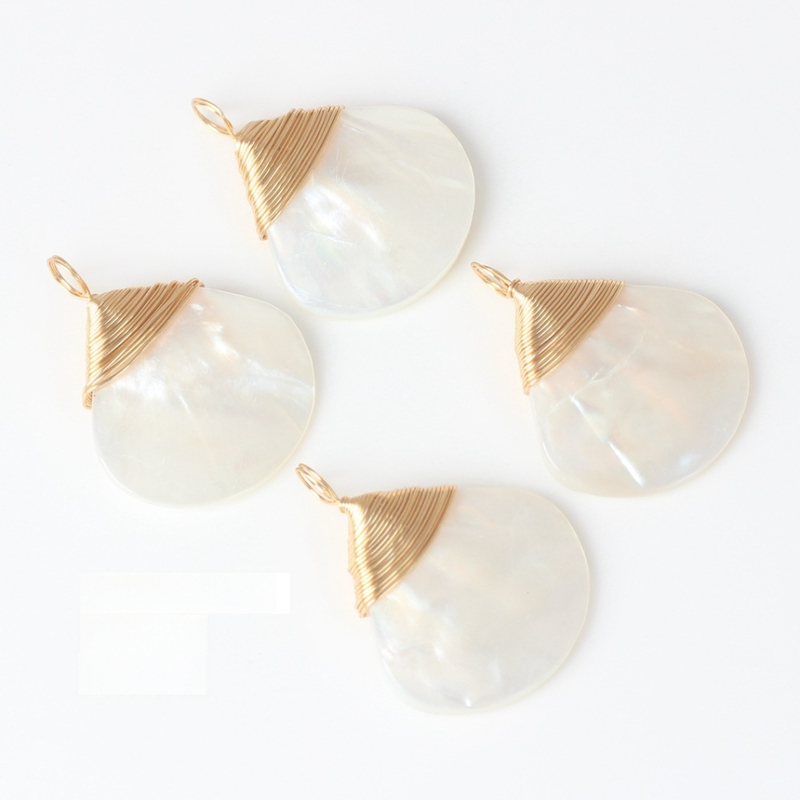 Pakabinami aksesuarai — rankų darbo vielos vyniojimo trikampės vėduoklės kriauklių pakabukas, lydinys, elektroplakavimas, kodas Wsx-3073