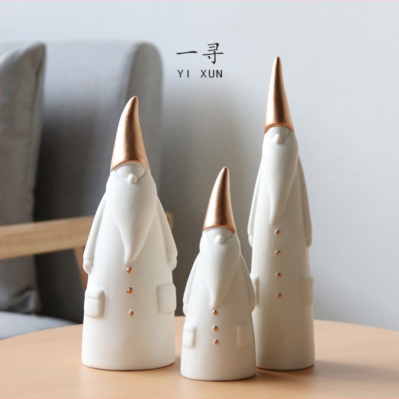 Porcelianė vaza su Kalėdų seneliu, šiaurės Europos Kalėdinis dekoras, šiuolaikinis minimalistinis stilius, prekės ženklas A search for ceramics