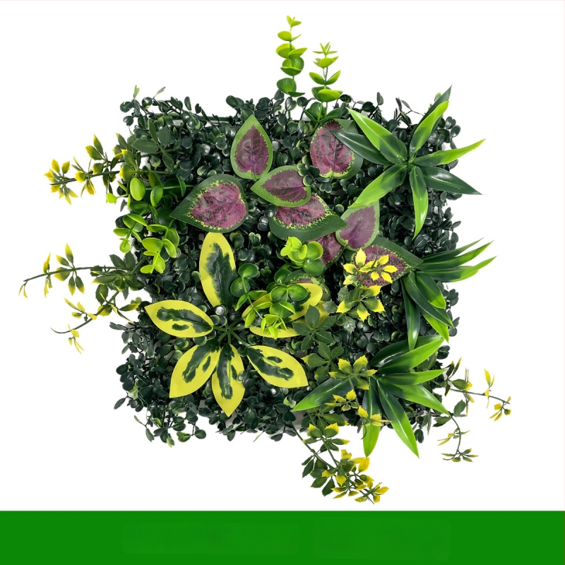 Augalų siena fone – plastikinė žolė su šilko gėlėmis; reljefinis paviršius, injekcinis formavimas; įvairovė: eukaliptas Milan, dirbtinės gėlės, papartis, persų stilius; vestuvėms, lauko naudojimui, fotografijos rekvizitai, namų dekorui