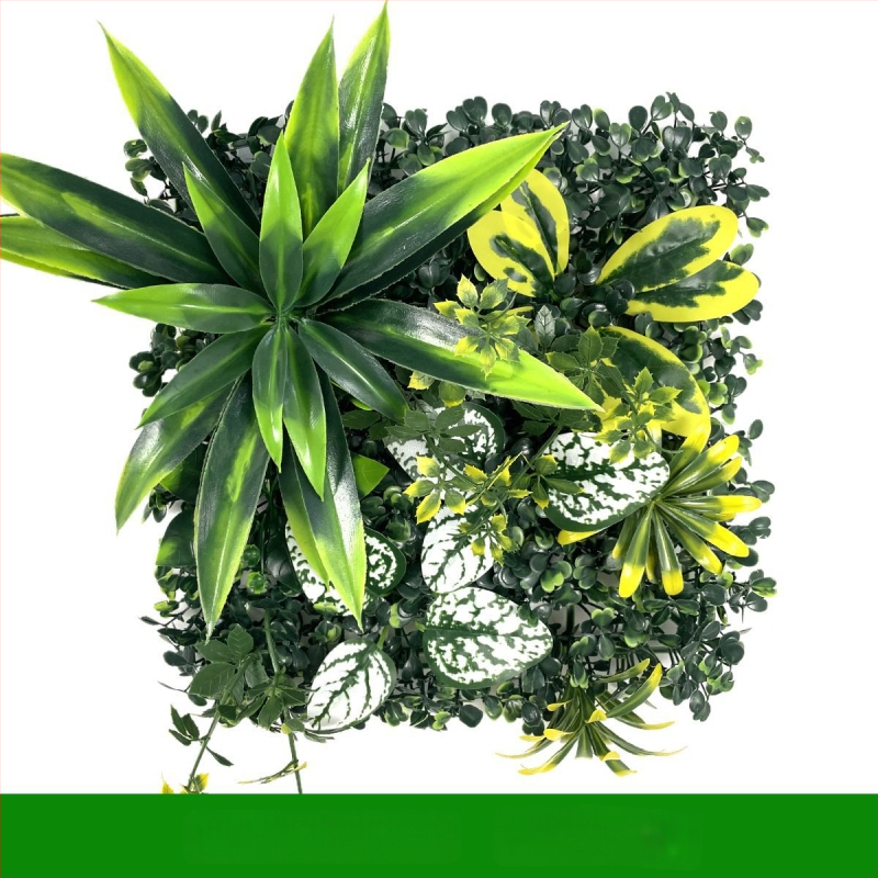 Augalų siena fone – plastikinė žolė su šilko gėlėmis; reljefinis paviršius, injekcinis formavimas; įvairovė: eukaliptas Milan, dirbtinės gėlės, papartis, persų stilius; vestuvėms, lauko naudojimui, fotografijos rekvizitai, namų dekorui