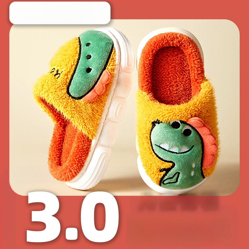 Vaikiškos vidaus šlepetės su karikatūrų raštu, koralinių velūro viršus, PVC padas, atsparios slydimui, skirtos 7–12 metų vaikams.