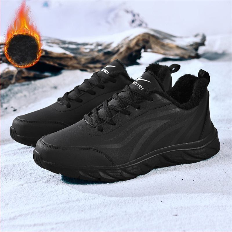 Vyriški sportiniai laisvalaikio bateliai: mikropluošto viršus, vandeniui atsparūs, gumos pada, raištelių užsegimas, PU vidpadis