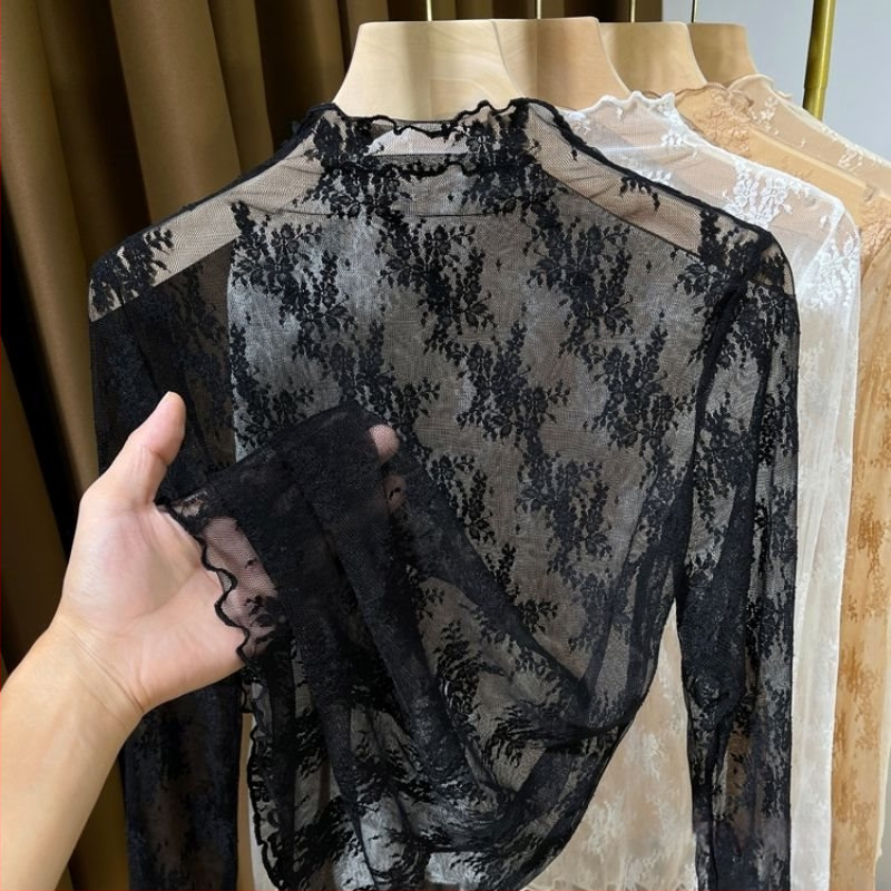 Dantelinis pagrindinis topas su pusaukštos apykaklės, princesės rankovės, trumpomis rankovėmis, poliesterio-elastano mišinio audinys